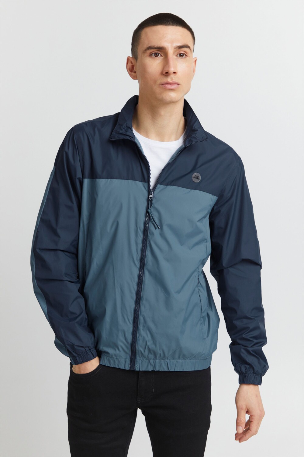 Куртка BLEND Kurzjacke BHVito 20714415 ME, синий
Куртка BLEND Kurzjacke BHVito 20714415 ME, синий