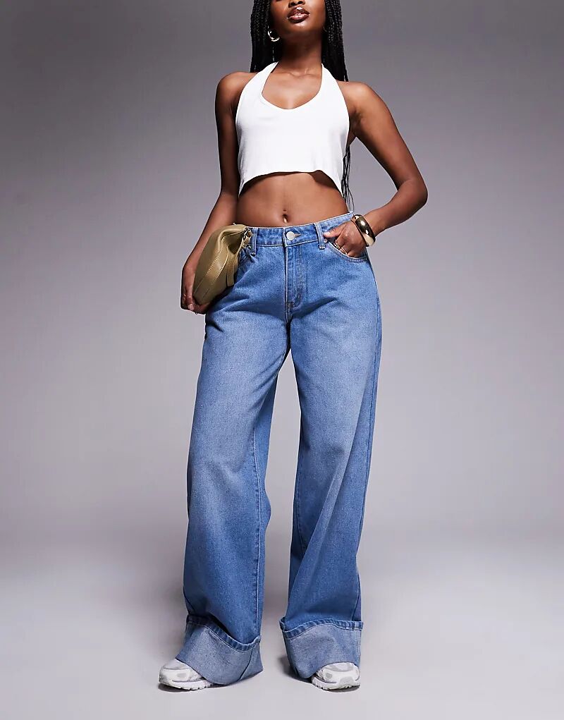 Джинсы Liquor N Poker с защипами средней посадки и подворотами, мешковатые, светло-синего цвета
Джинсы Liquor N Poker с защипами средней посадки и подворотами, мешковатые, светло-синего цвета