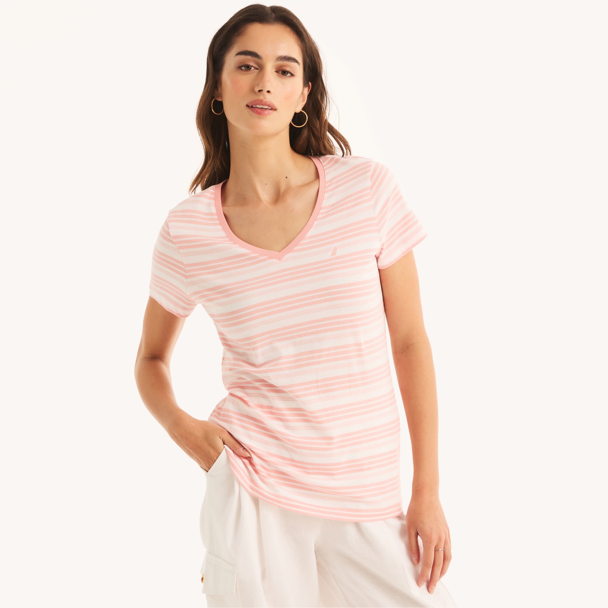 Женская футболка Nautica Sustainably Crafted Striped с V-образным вырезом, цвет aloha pink
Женская футболка Nautica Sustainably Crafted Striped с V-образным вырезом, цвет aloha pink