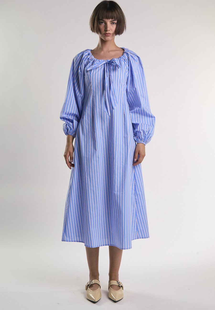 Платье Glamorous STRIPE GATHERED, Light Bl & Pk Stripe/Blue
Платье Glamorous STRIPE GATHERED, Light Bl & Pk Stripe/Blue