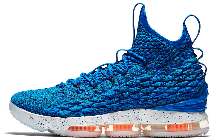 Мужские баскетбольные кроссовки Nike Lebron 15
Мужские баскетбольные кроссовки Nike Lebron 15