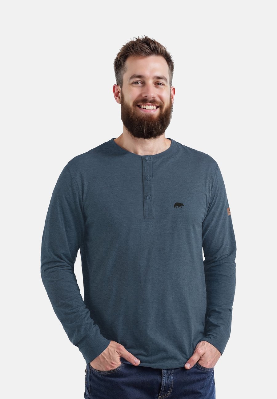 Топ FORSBERG MIT KNOPFLEISTE, Marineblau/Blue
Топ FORSBERG MIT KNOPFLEISTE, Marineblau/Blue