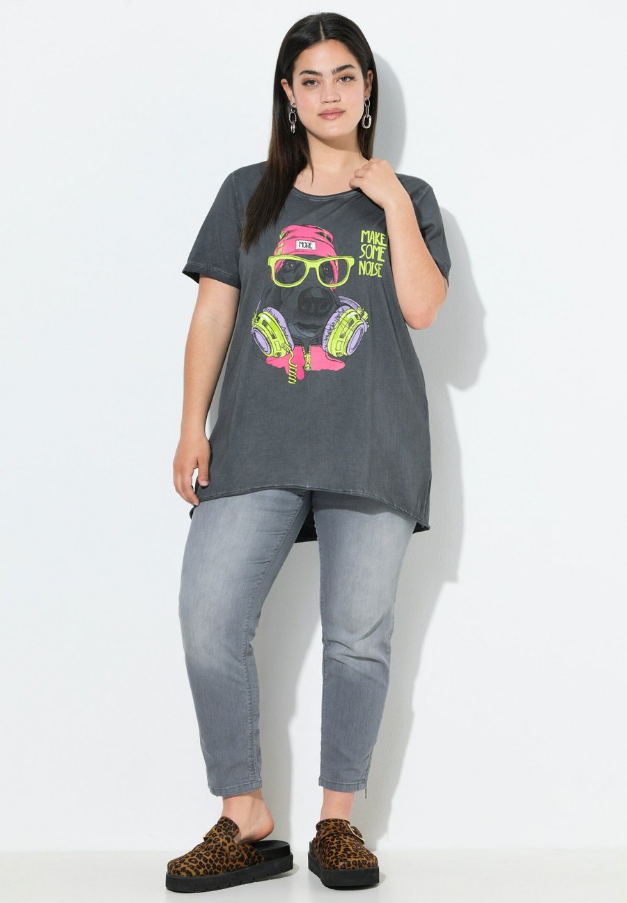 Футболка Angel of Style A-LINIE HIPHOP HUND, Anthracite, Черный, Футболка Angel of Style A-LINIE HIPHOP HUND, Anthracite
Футболка Angel of Style A-LINIE HIPHOP HUND, Anthracite, Черный, Футболка Angel of Style A-LINIE HIPHOP HUND, Anthracite