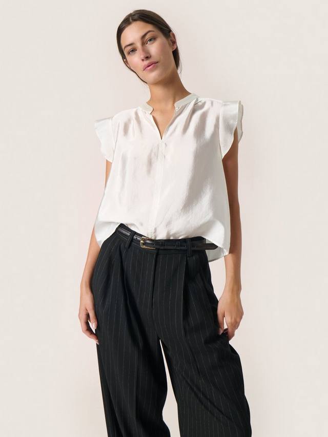 Топ с рукавами-оборками от каролин Soaked In Luxury, белый
Топ с рукавами-оборками от каролин Soaked In Luxury, белый