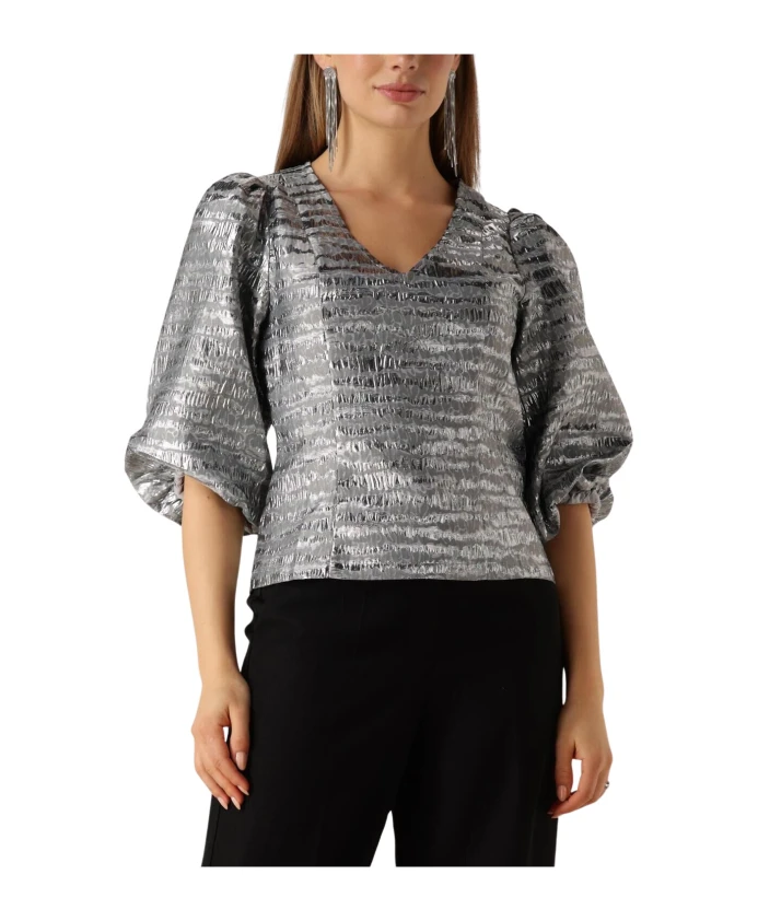 Блуза с V-образным вырезом универсальная и элегантная. Minus, серый
Блуза с V-образным вырезом универсальная и элегантная. Minus, серый