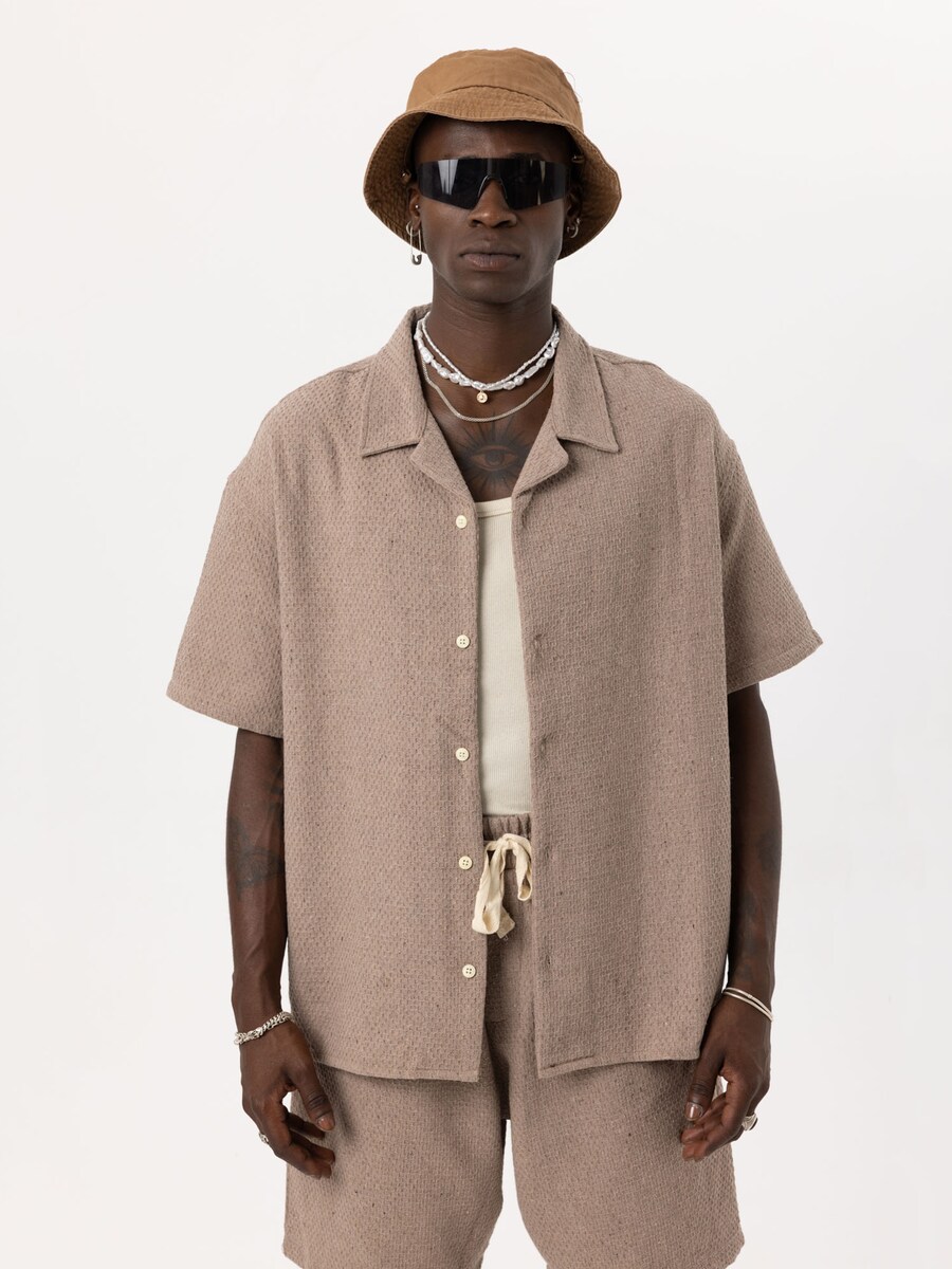 Удобная рубашка на пуговицах VAMOS CLO Linaria, цвет Chamois
Удобная рубашка на пуговицах VAMOS CLO Linaria, цвет Chamois