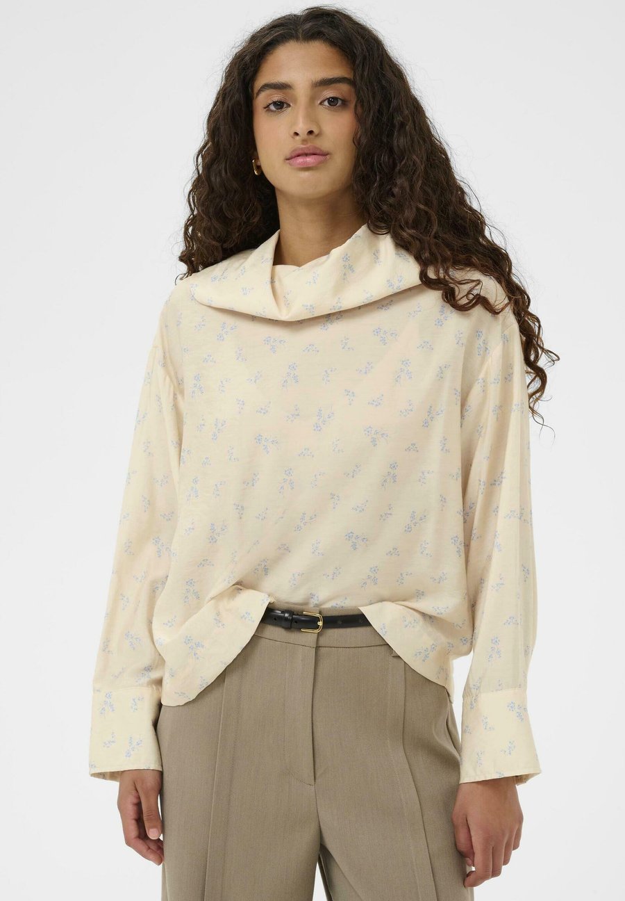 Блуза Soaked in Luxury ENEYA PRINTED FUNNEL, Parchment Ditsy Print/Beige
Блуза Soaked in Luxury ENEYA PRINTED FUNNEL, Parchment Ditsy Print/Beige