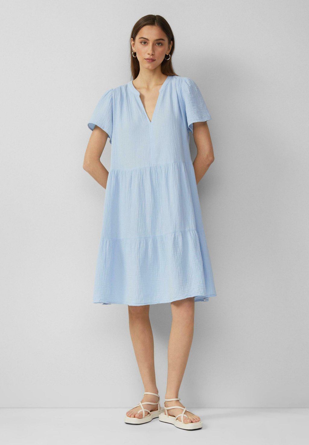 Повседневное платье QS, светло-голубой 
Повседневное платье QS, светло-голубой