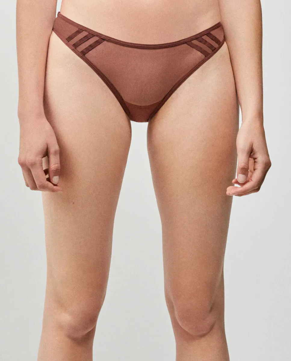 Трусики-бразильские из полупрозрачной ткани Gisela, коричневый
Трусики-бразильские из полупрозрачной ткани Gisela, коричневый