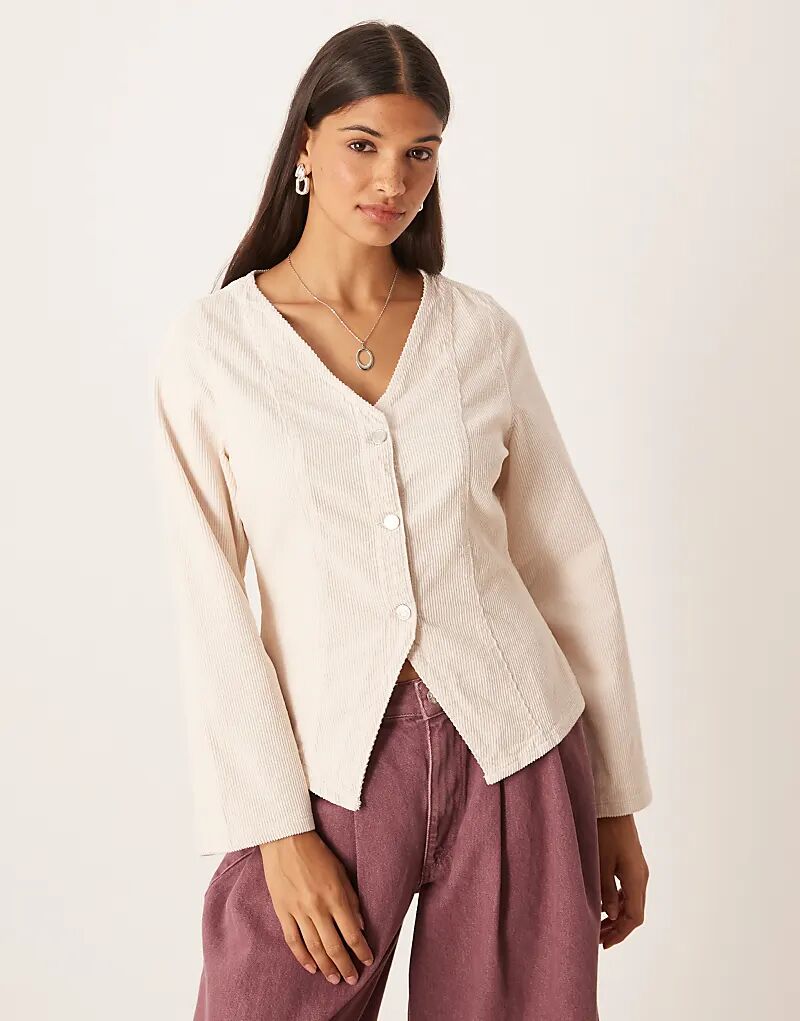 Вельветовый лонгслив ASOS DESIGN с длинными рукавами и приталенной талией
Вельветовый лонгслив ASOS DESIGN с длинными рукавами и приталенной талией