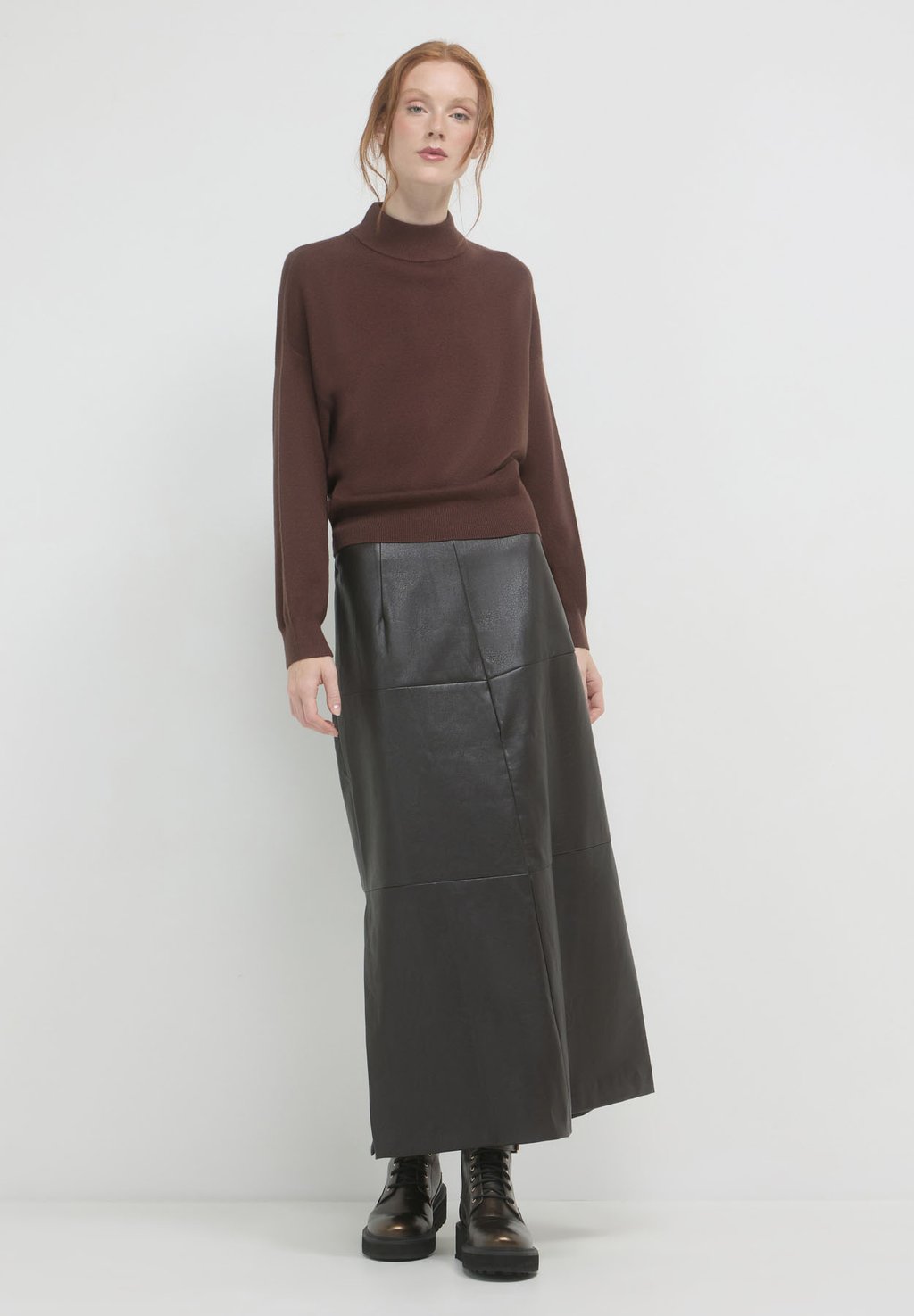 Джемпер BASICA Calliope, коричневый
Джемпер BASICA Calliope, коричневый