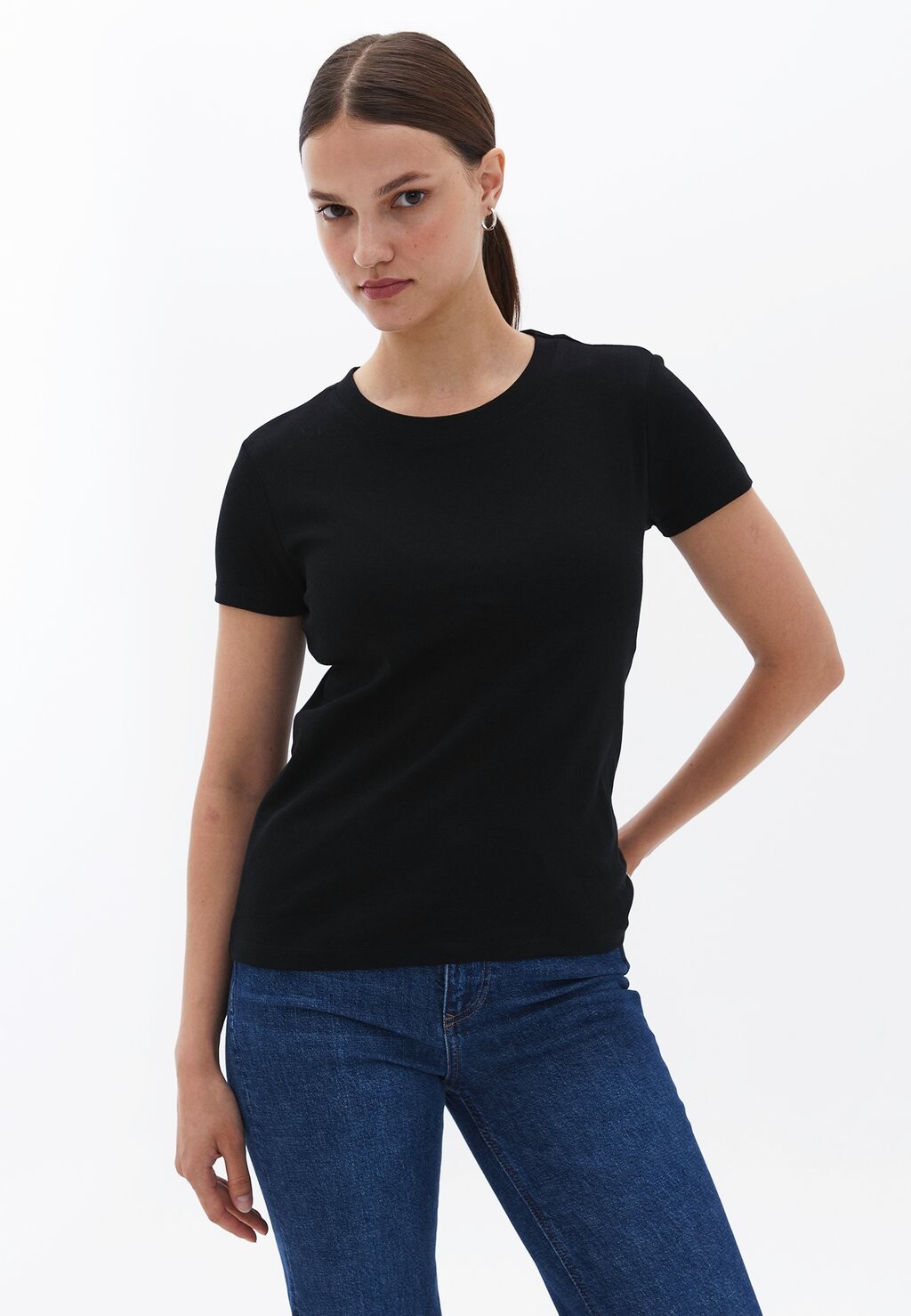 Футболка базовая CREW NECK OXXO, цвет black
Футболка базовая CREW NECK OXXO, цвет black