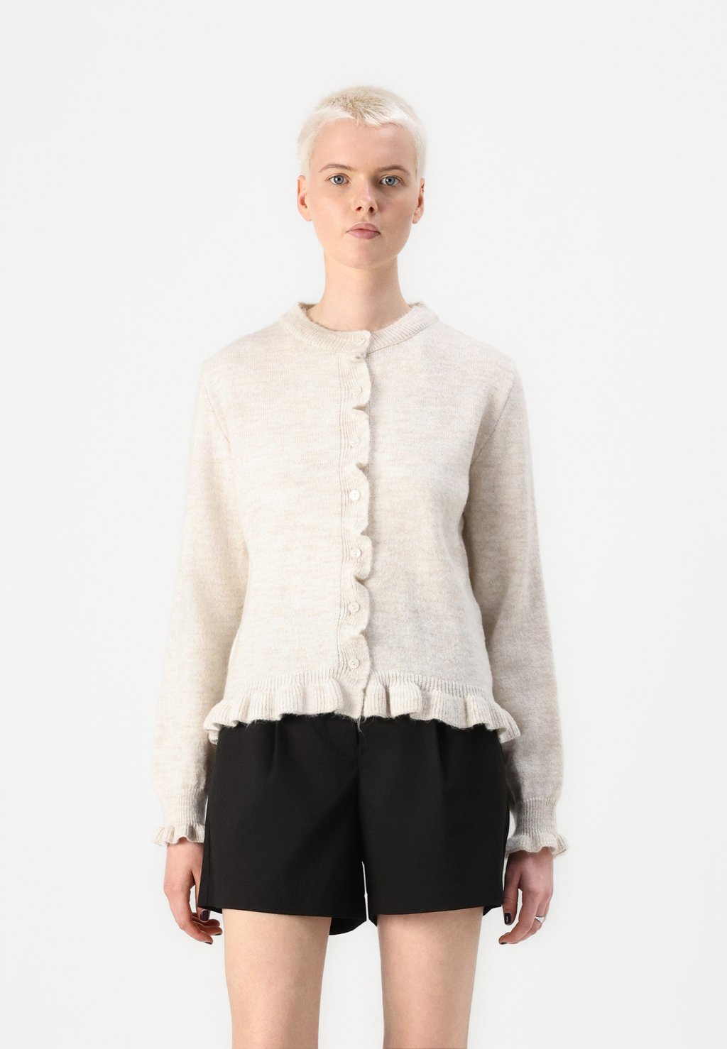 Кардиган JDYLETTY ON FRILL CARDIGAN JDY, молочный
Кардиган JDYLETTY ON FRILL CARDIGAN JDY, молочный