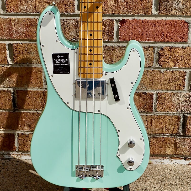Басс гитара Fender Vintera II '70s Telecaster Bass Maple Fingerboard Surf Green
Басс гитара Fender Vintera II '70s Telecaster Bass Maple Fingerboard Surf Green
