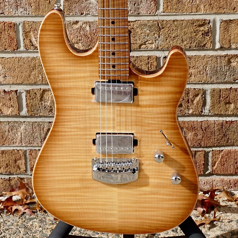 Электрогитара Ernie Ball Music Man Sabre HH Trem Honeysuckle
Электрогитара Ernie Ball Music Man Sabre HH Trem Honeysuckle