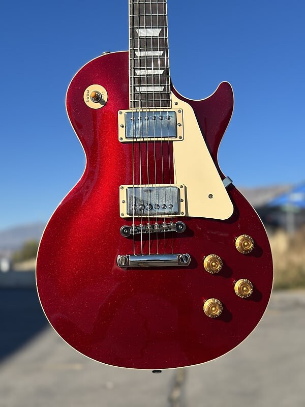 Электрогитара Gibson Les Paul Standard '50s Plain Top Sparkling Burgundy 2023 New Unplayed Auth Dlr 10lbs2oz #029
Электрогитара Gibson Les Paul Standard '50s Plain Top Sparkling Burgundy 2023 New Unplayed Auth Dlr 10lbs2oz #029