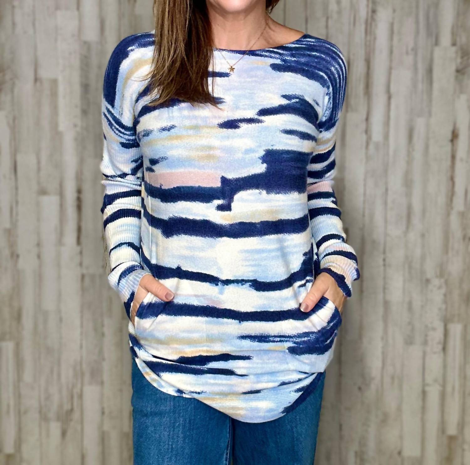 Свитер Oasis Watercolor в синем цвете Multi CHARLIE B
Свитер Oasis Watercolor в синем цвете Multi CHARLIE B