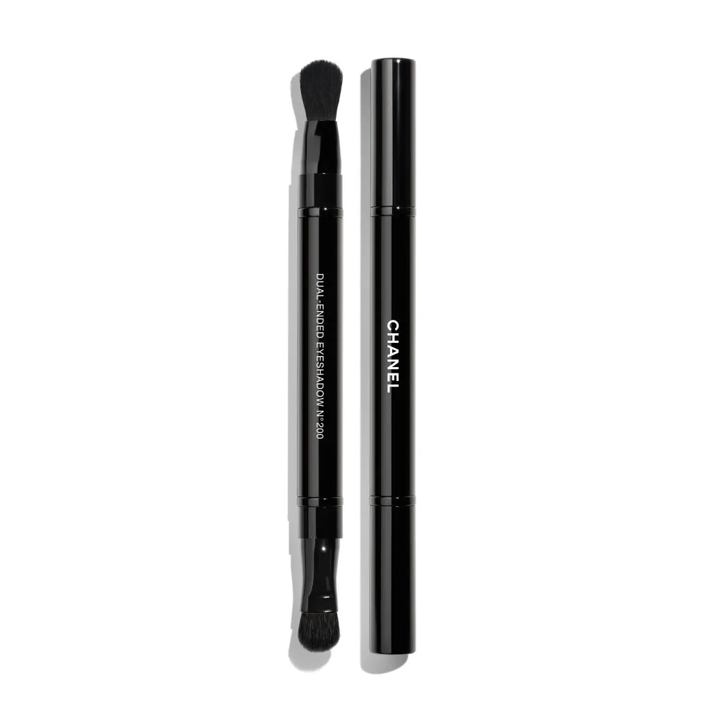 Выдвижная кисть для век Duo PINCEAU DUO PAUPIÈRES RÉTRACTABLE Nº 200 Chanel, 1 UD
Выдвижная кисть для век Duo PINCEAU DUO PAUPIÈRES RÉTRACTABLE Nº 200 Chanel, 1 UD