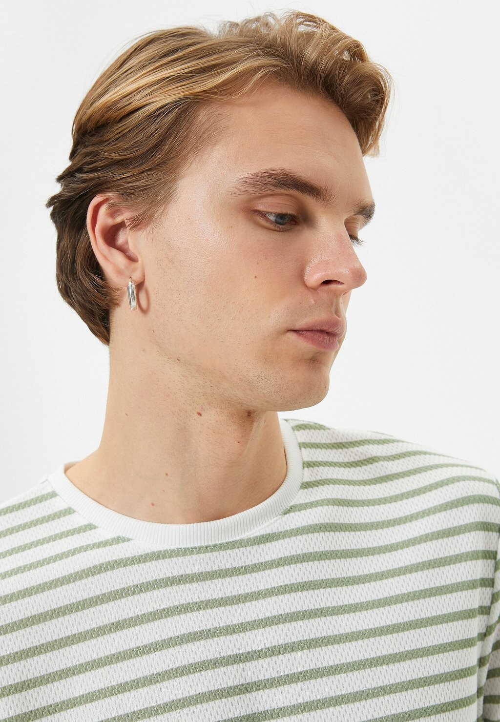 Футболка с принтом TEXTURED BASIC CREW NECK Koton, белый
Футболка с принтом TEXTURED BASIC CREW NECK Koton, белый