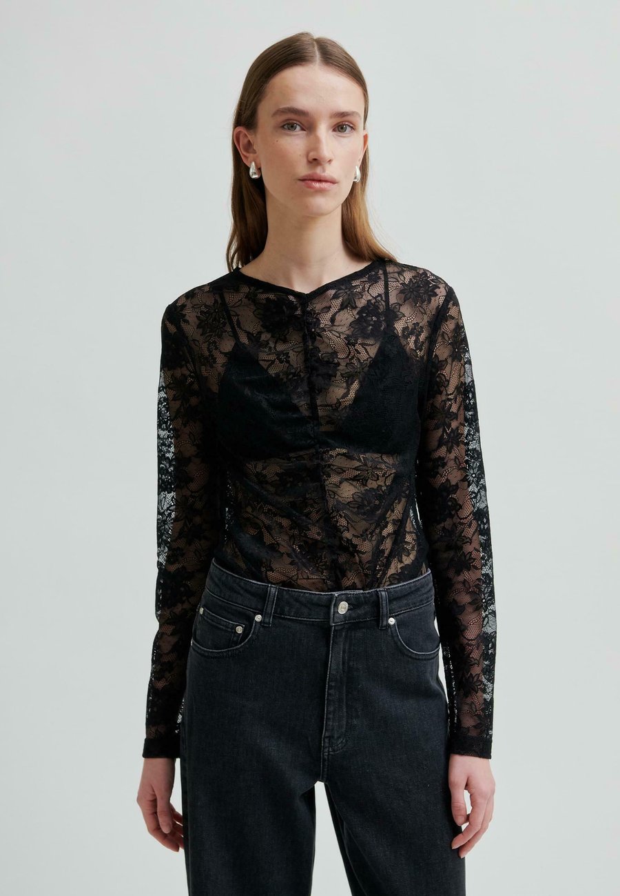 Блуза Second Female SOCIAL, Black
Блуза Second Female SOCIAL, Black