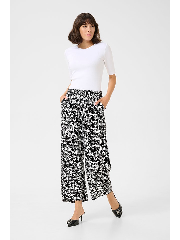 Тканевые брюки Kaffe, черный/белый
Тканевые брюки Kaffe, черный/белый