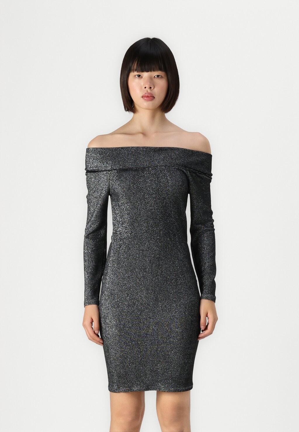 Коктейльное платье / Вечернее платье ONLMIE OFF SHOULDER DRESS ONLY, черный
Коктейльное платье / Вечернее платье ONLMIE OFF SHOULDER DRESS ONLY, черный