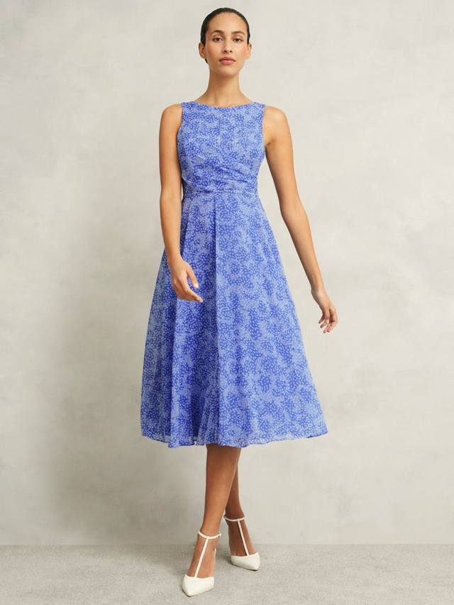 Расклешенное платье без рукавов от джесс Hobbs, синий/разноцветный
Расклешенное платье без рукавов от джесс Hobbs, синий/разноцветный