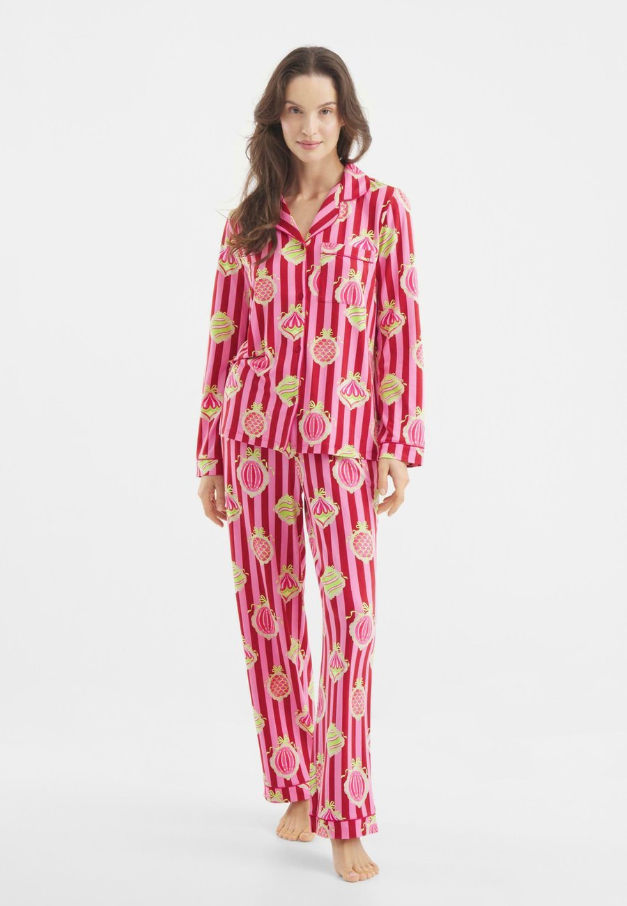 Пижамный комплект Chelsea Peers SET, Red
Пижамный комплект Chelsea Peers SET, Red