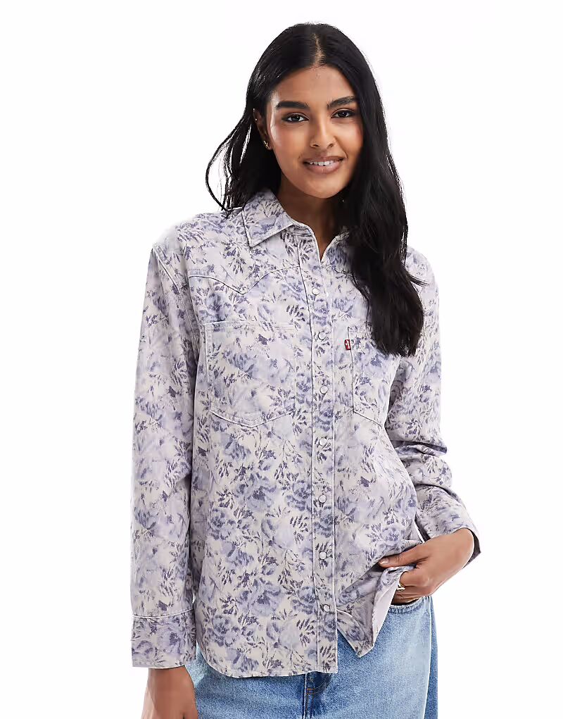 Рубашка в стиле вестерн Levi's Teodora из денима синего цвета с цветочным принтом
Рубашка в стиле вестерн Levi's Teodora из денима синего цвета с цветочным принтом