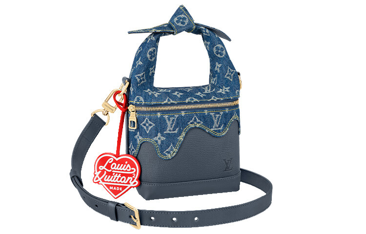 Louis Vuitton Женское Сумка через плечо Louis Vuitton x NIGO
Louis Vuitton Женское Сумка через плечо Louis Vuitton x NIGO