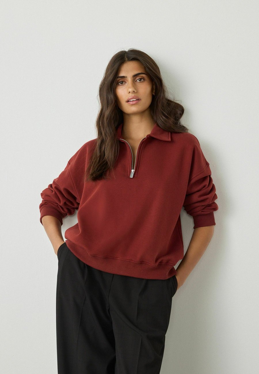 Толстовка Next REGULAR FIT , Chocolate Brown/Brown
Толстовка Next REGULAR FIT , Chocolate Brown/Brown