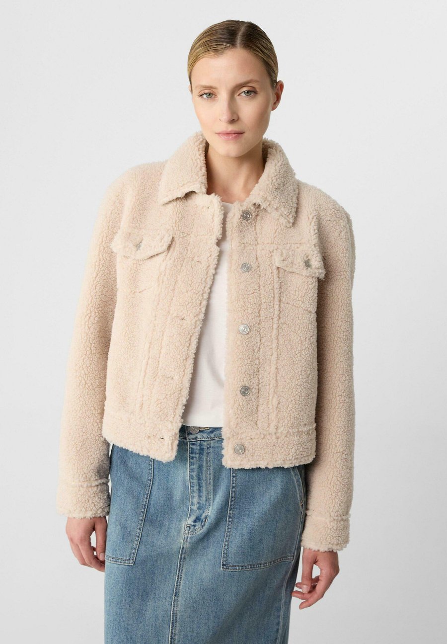 Флисовая куртка comma OUTDOOR, Helles Beige/Beige
Флисовая куртка comma OUTDOOR, Helles Beige/Beige