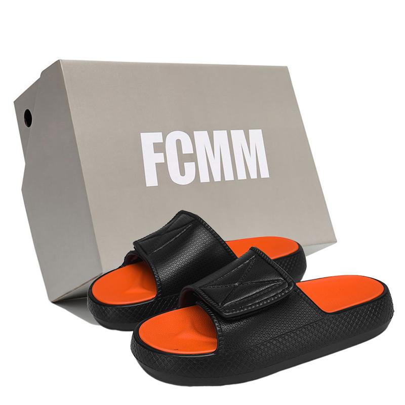 Тапочки-слайды мужские FCMM, Black Orange
Тапочки-слайды мужские FCMM, Black Orange