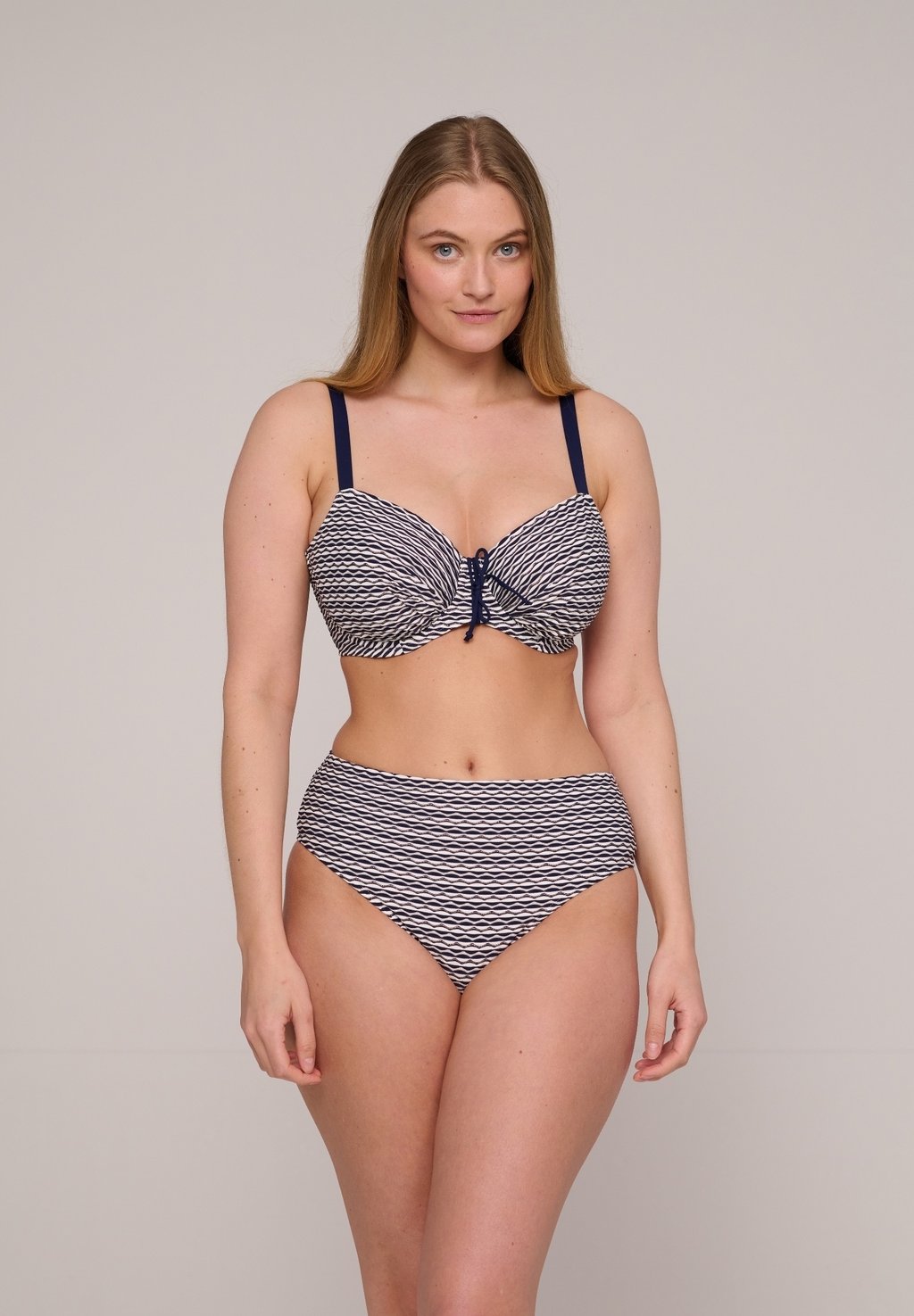 Верх бикини KALBA FULL CUP PrimaDonna, цвет Water Blue
Верх бикини KALBA FULL CUP PrimaDonna, цвет Water Blue