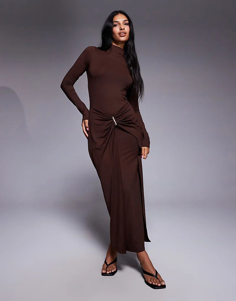 Платье миди ASOS DESIGN с косым вырезом, длинными рукавами, запахом и фурнитурой шоколадного цвета
Платье миди ASOS DESIGN с косым вырезом, длинными рукавами, запахом и фурнитурой шоколадного цвета