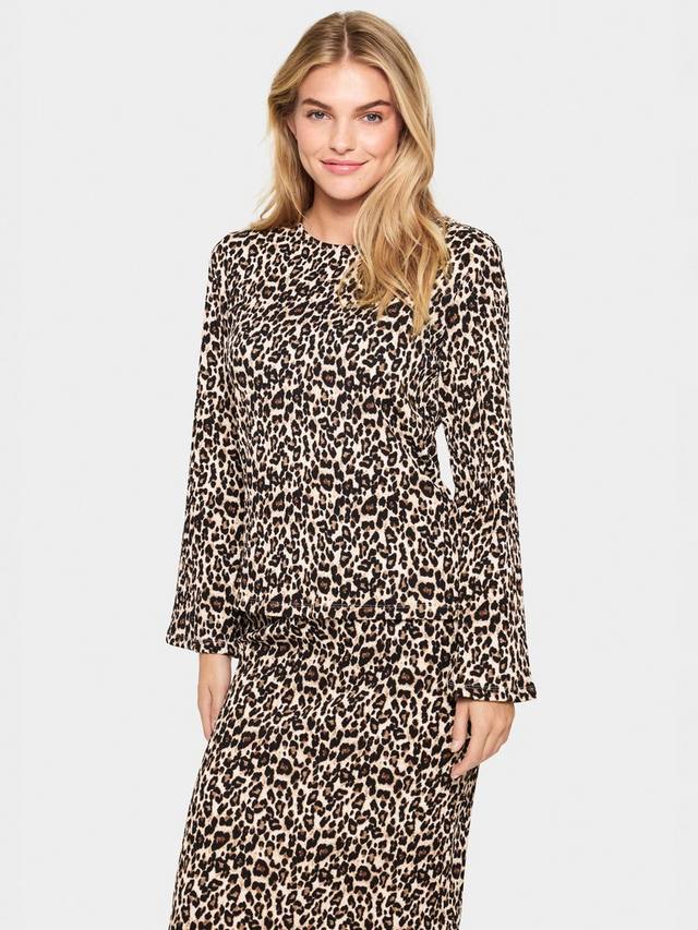 Топ с расклешенными рукавами илисса с леопардовым принтом Saint Tropez, черный/разноцветный
Топ с расклешенными рукавами илисса с леопардовым принтом Saint Tropez, черный/разноцветный