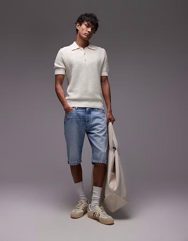 Джинсовые шорты Tommy Jeans Ryan с подворотом светлого оттенка
Джинсовые шорты Tommy Jeans Ryan с подворотом светлого оттенка