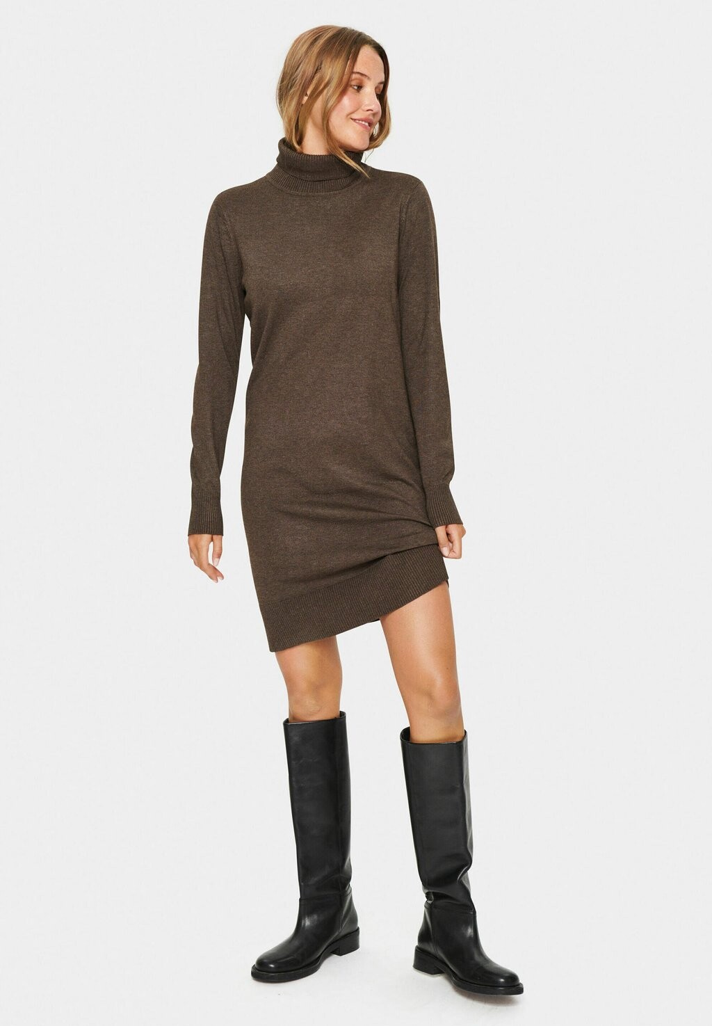 Платье Saint Tropez MILASZ ROLLNECK, цвет major brown melange
Платье Saint Tropez MILASZ ROLLNECK, цвет major brown melange