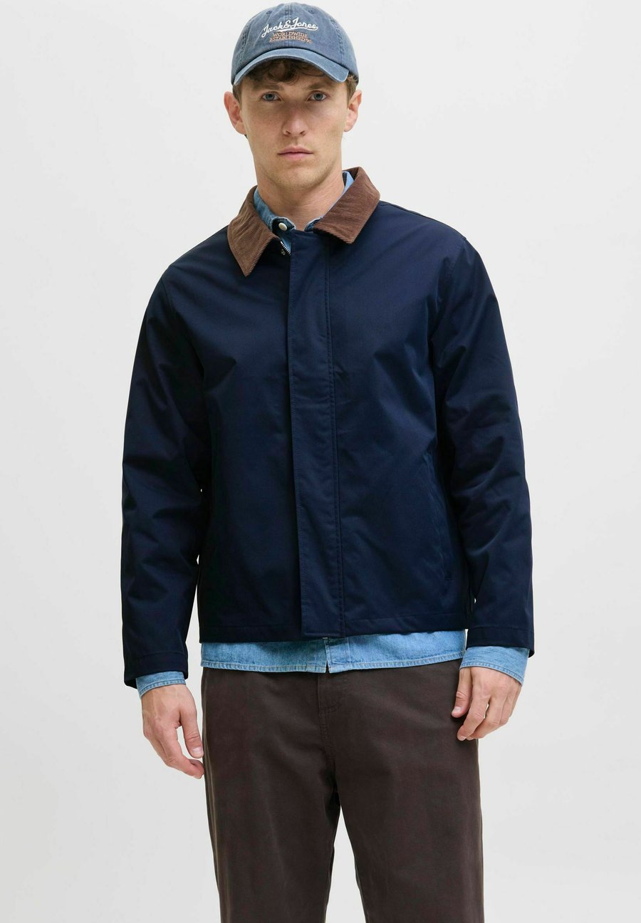 Куртка Jack & Jones Summer jacket, Navy Blazer/Dark Blue
Куртка Jack & Jones Summer jacket, Navy Blazer/Dark Blue