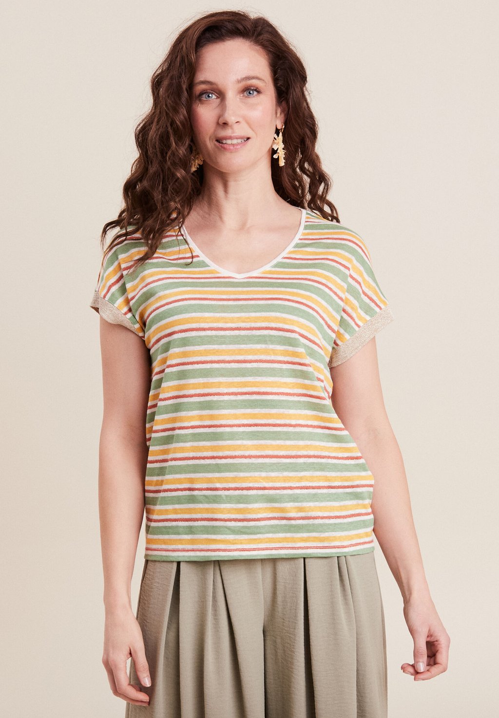 Футболка с принтом KURZARM Breal, бежевый
Футболка с принтом KURZARM Breal, бежевый