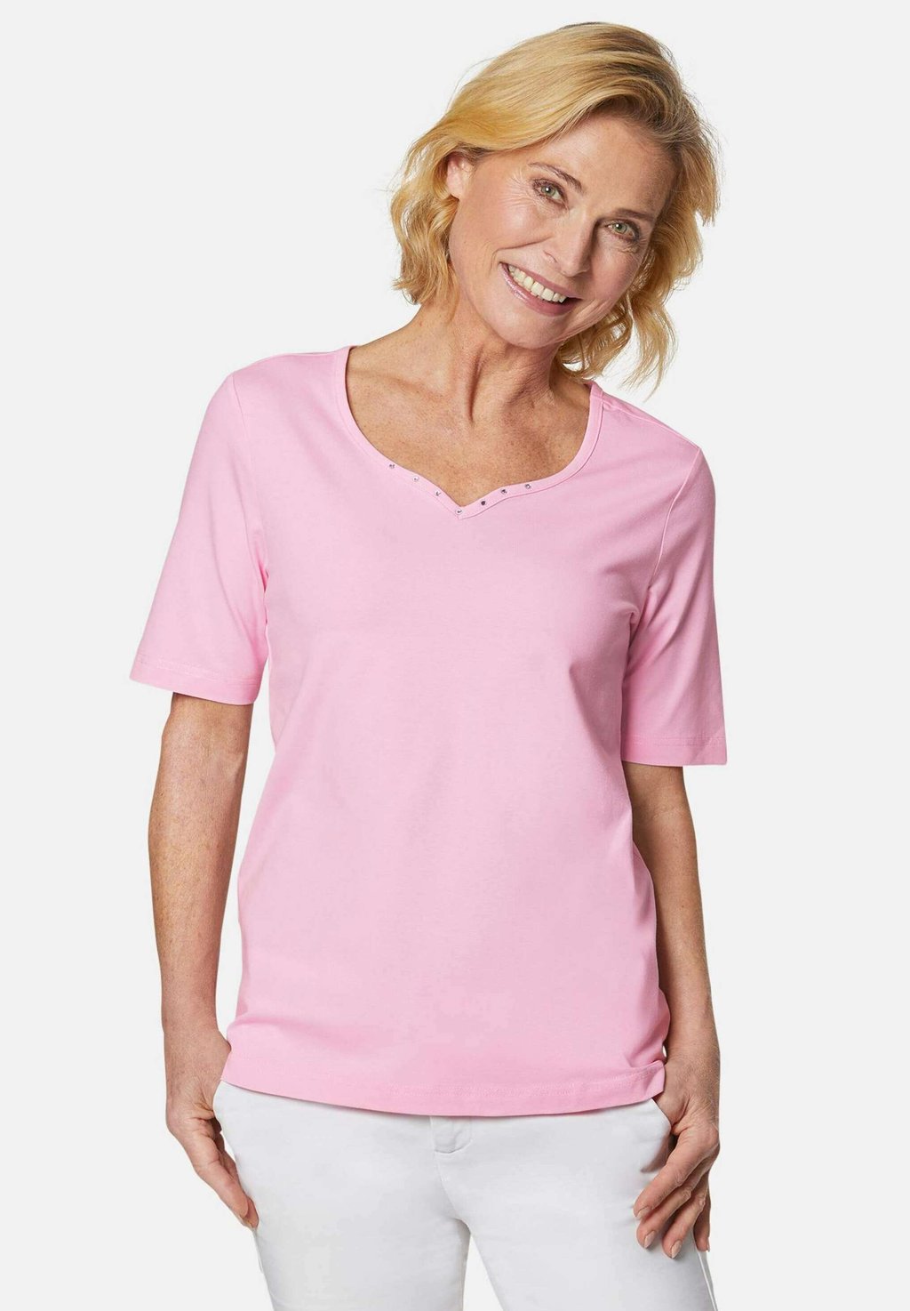 Футболка с принтом MIT CHARMANTEM AUSSCHNITT UND SCHMUCKSTEINCHEN GOLDNER, светло-розовый
Футболка с принтом MIT CHARMANTEM AUSSCHNITT UND SCHMUCKSTEINCHEN GOLDNER, светло-розовый