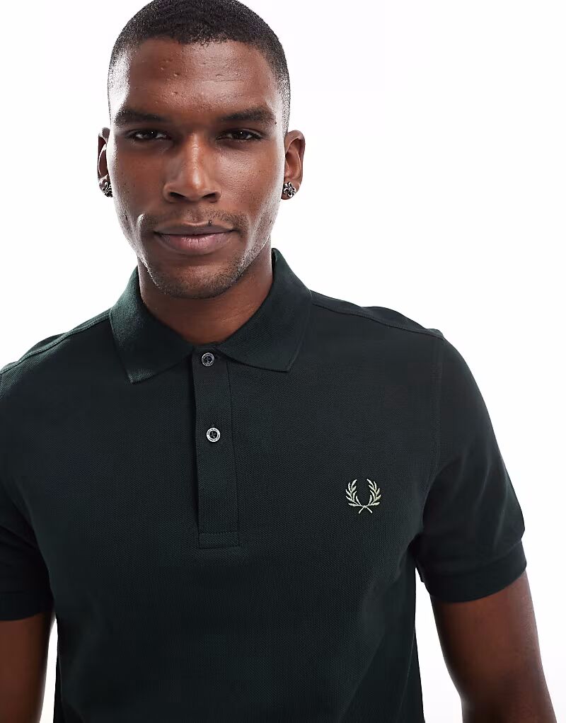 Рубашка поло Fred Perry темно-зеленого цвета
Рубашка поло Fred Perry темно-зеленого цвета