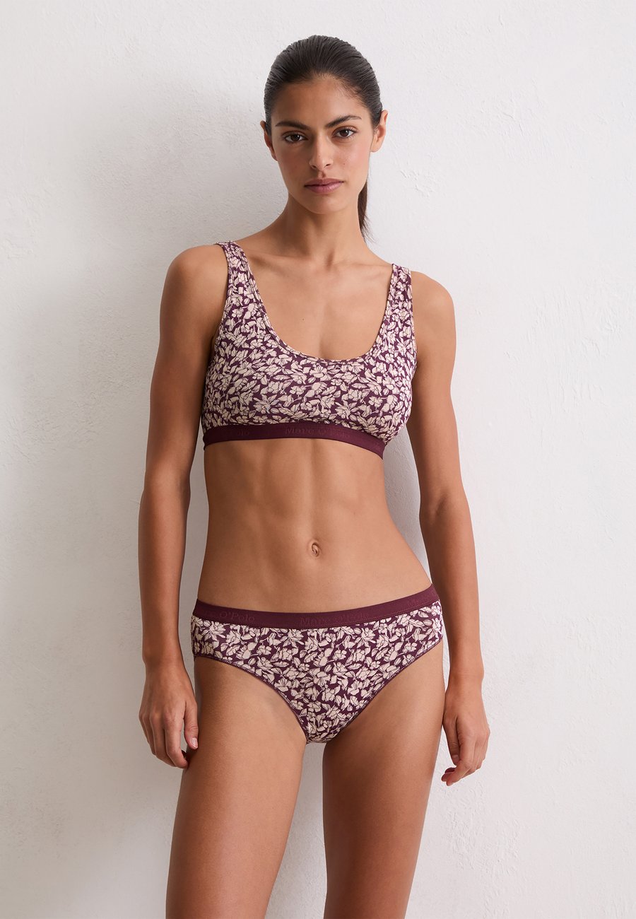 Брифы Marc O'Polo 3 PACK, Cherry Dark Mauve Cherry Print/Light Pink
Брифы Marc O'Polo 3 PACK, Cherry Dark Mauve Cherry Print/Light Pink