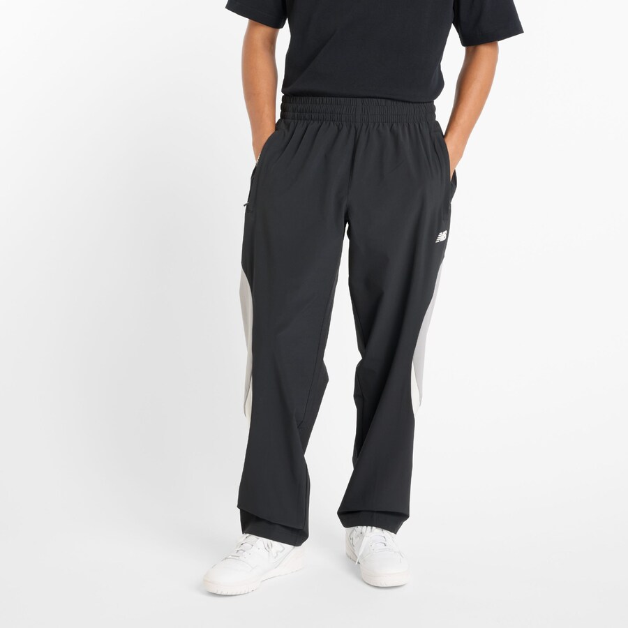 Брюки свободного кроя new balance In Game, черный
Брюки свободного кроя new balance In Game, черный