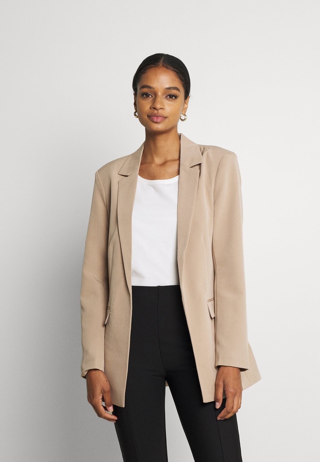 Короткое пальто Pieces, Серый, Короткое пальто Pieces
Короткое пальто Pieces, Серый, Короткое пальто Pieces