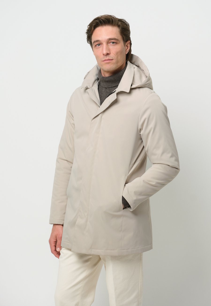 Пальто PROFUOMO Winter coat, Light Beige/Beige
Пальто PROFUOMO Winter coat, Light Beige/Beige