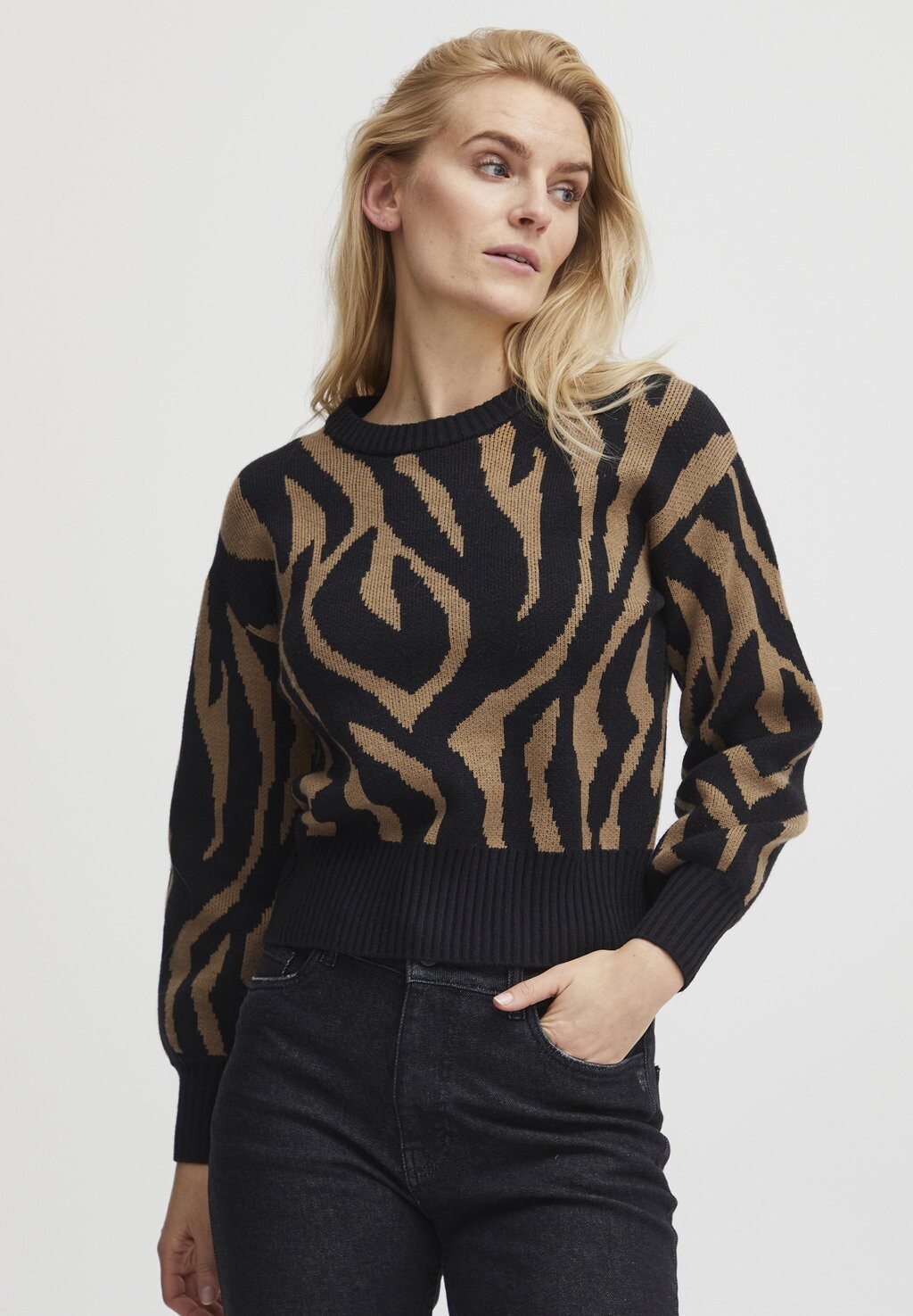 Джемпер PULZ, черный
Джемпер PULZ, черный