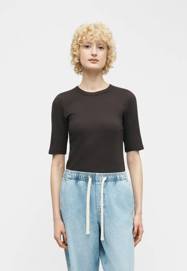 Простая футболка Gap, Terra Brown, Коричневый, Простая футболка Gap, Terra Brown
Простая футболка Gap, Terra Brown, Коричневый, Простая футболка Gap, Terra Brown