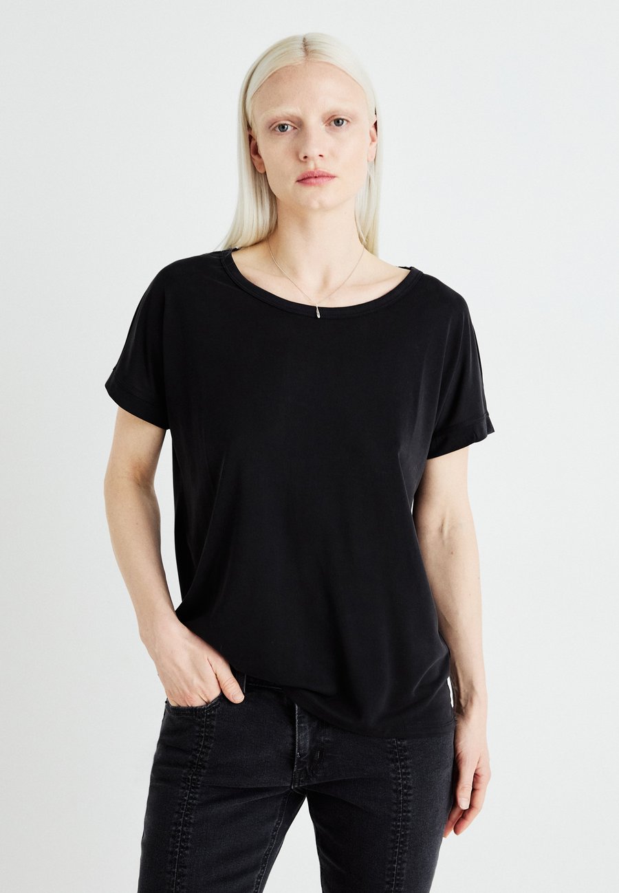 Футболка MSCH Copenhagen FENYA TEE, Black, Черный, Футболка MSCH Copenhagen FENYA TEE, Black
Футболка MSCH Copenhagen FENYA TEE, Black, Черный, Футболка MSCH Copenhagen FENYA TEE, Black