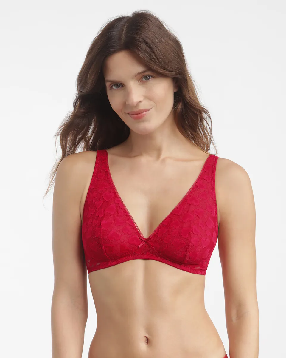 Бюстгальтер без косточек треугольный с кружевом в виде сердечек Dim, красный
Бюстгальтер без косточек треугольный с кружевом в виде сердечек Dim, красный